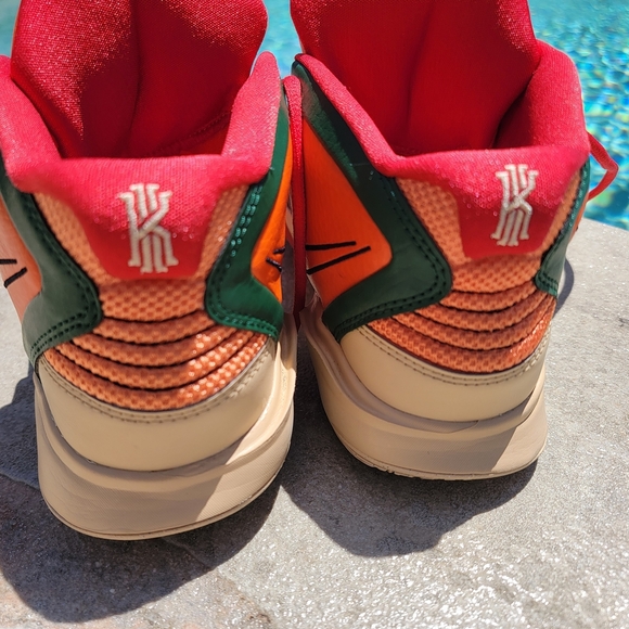 Nike Kyrie Infinity 1 World 1 People Size 6.5Y US Boys Gradeachool Size - Picture 6 of 11